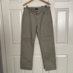 Men’s Michael Kors pants. Size 34/32 Color: Beige